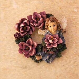 Vintage Porcelain hand painted brooch